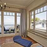 Haus Am Nr 12 *