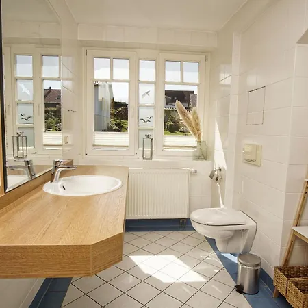 Mit Traumhaftem Meerblick - Haus Am 12 *