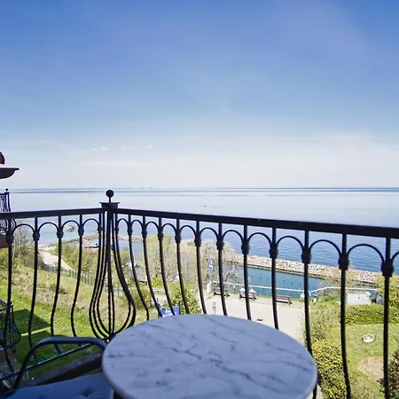 Mit Traumhaftem Meerblick - Haus Am 12 Apartmán Lohme